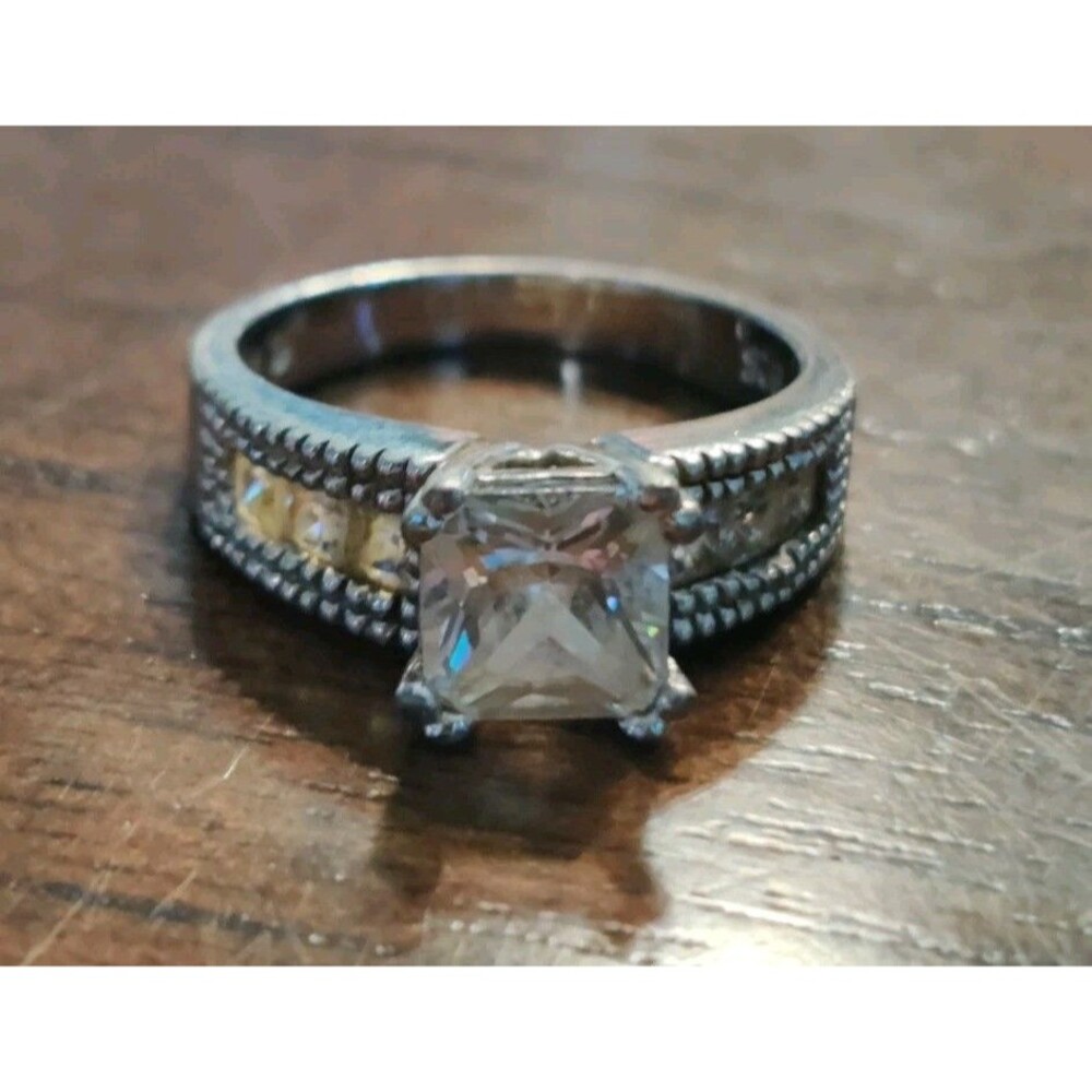 Vintage Designer NV 925 Sterling Silver & Cubic Zirconia Ring Size 6.5 / 5g